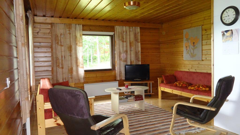 Tiirantuvat Villa Juankoski Buitenkant foto